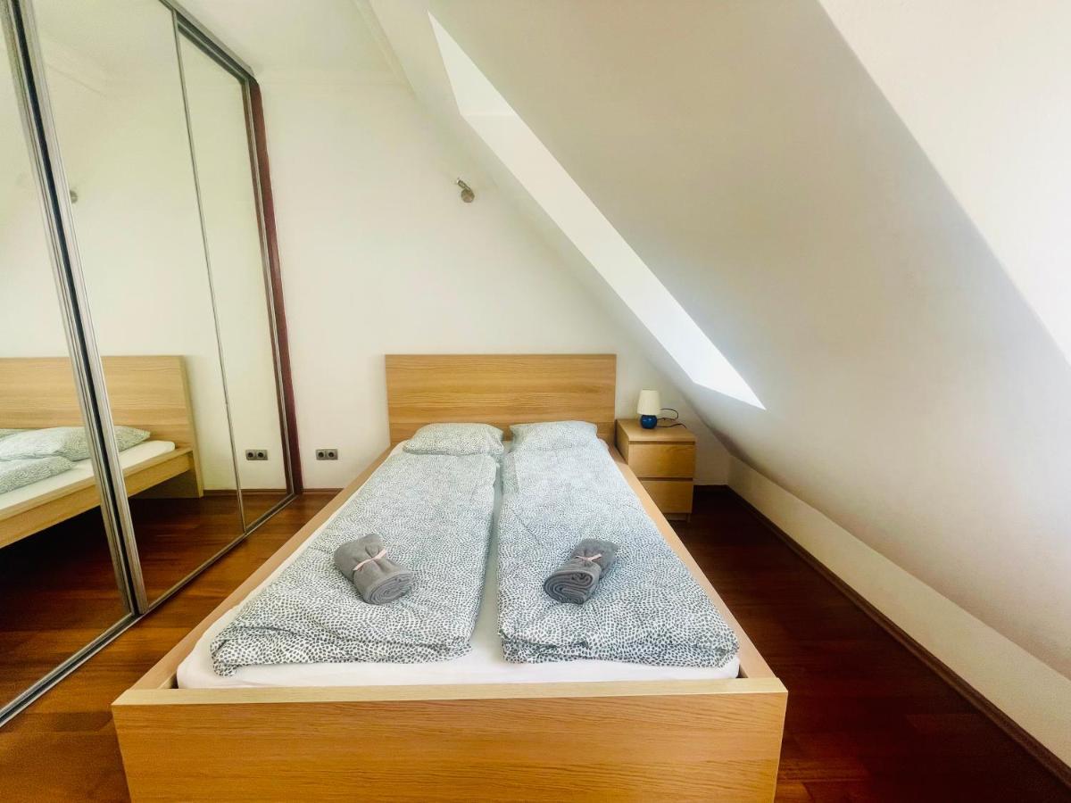 Sip 22 Apartment Будапеща Екстериор снимка